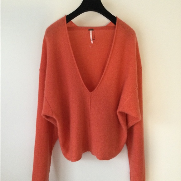 NEW FREE PEOPLE Sz M SOLITAIRE CASHMERE V NECK PULLOVER SWEATER CORAL - Picture 7 of 7